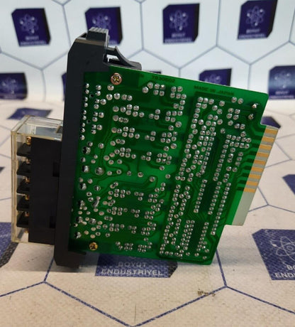 GE FANUC IC610MDL111A PROGRAMMABLE CONTROLL24VAC/DC SRCE INPUT MODULE 8 CIRCUITS