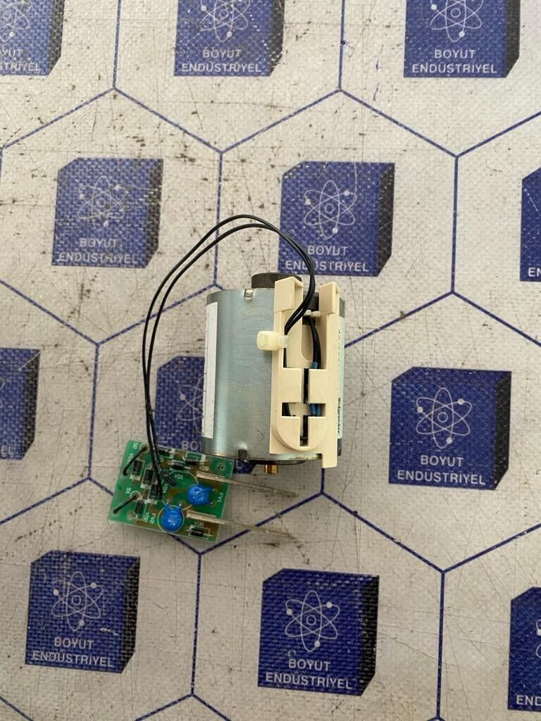 Merlin Gerin MX-A Shunt Trip XF-E Closing Release Circuit Breaker 200/220V DC