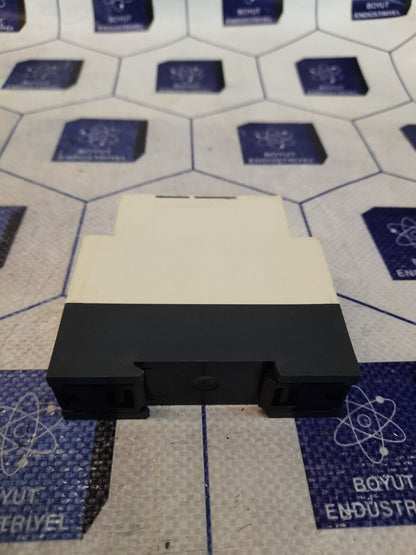 TELEMECANIQUE RE7PE11BU TIMER DELAY RELAY