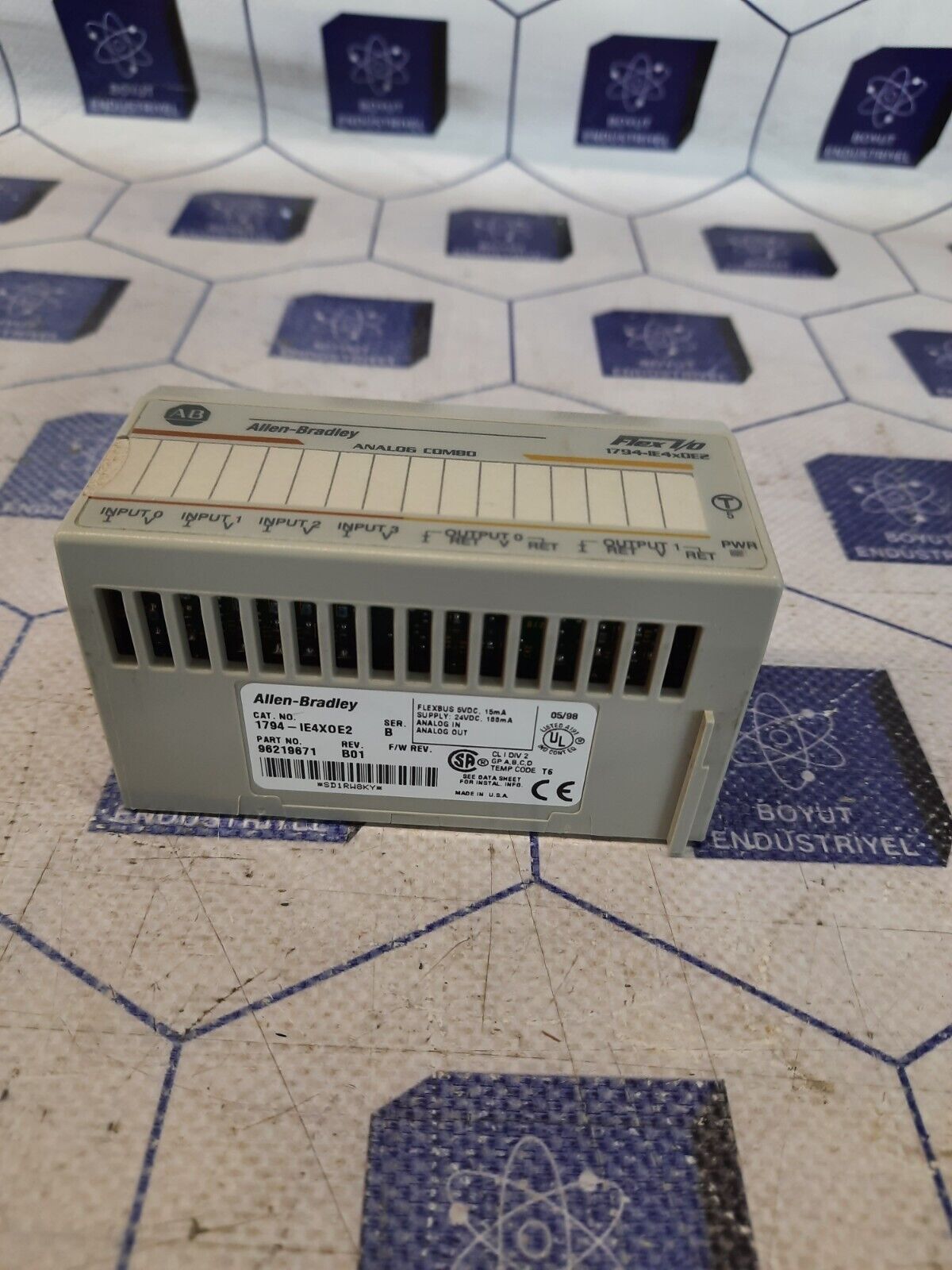 Allen-Bradley 1794-IE4X0E2/B Analog Combo Module