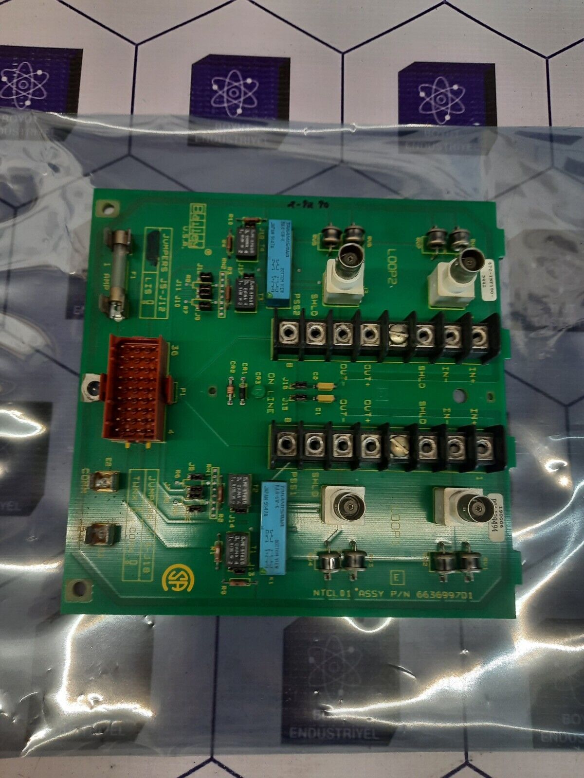 ABB NTCL01 / 6636997D1 INFI 90 COMMUNICATION TERMINATION UNIT