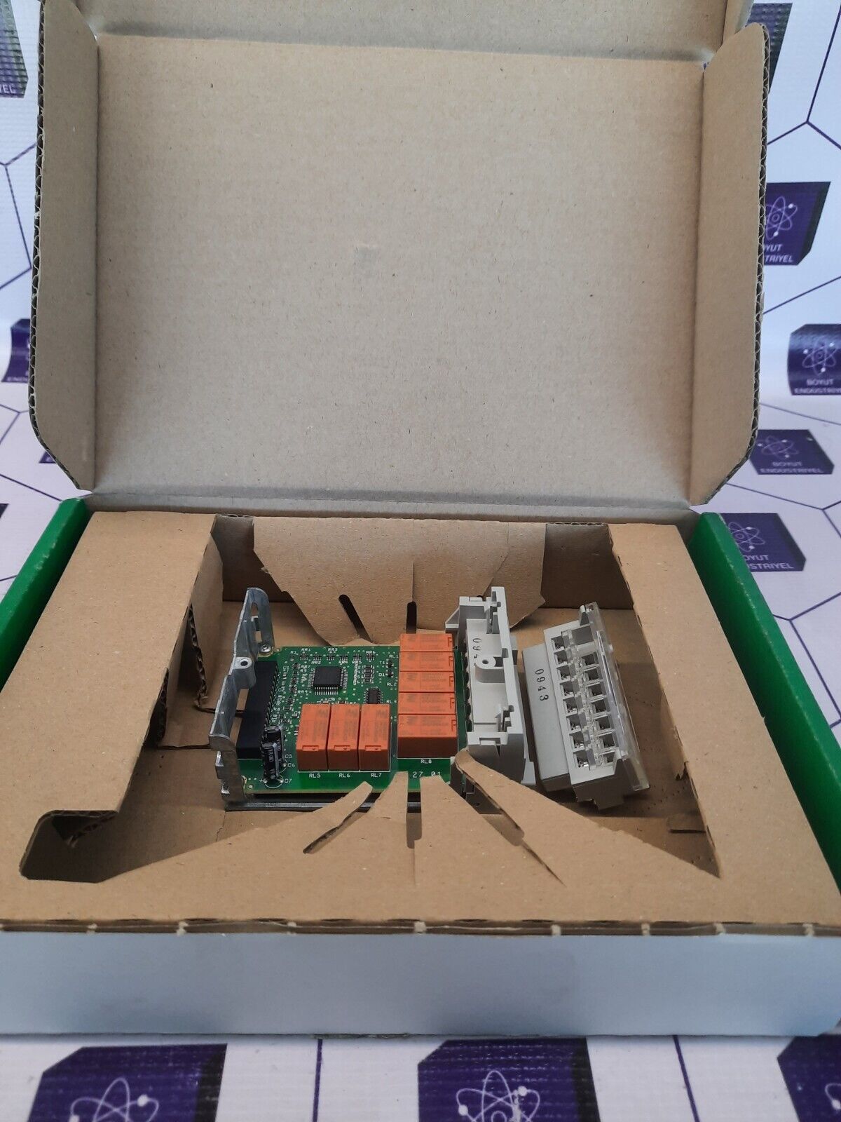 SCHNEIDER ELECTRIC TSXDSZ08R5 TSX MICRO 8O RELAY DISCRETE OUTPUT MODULE