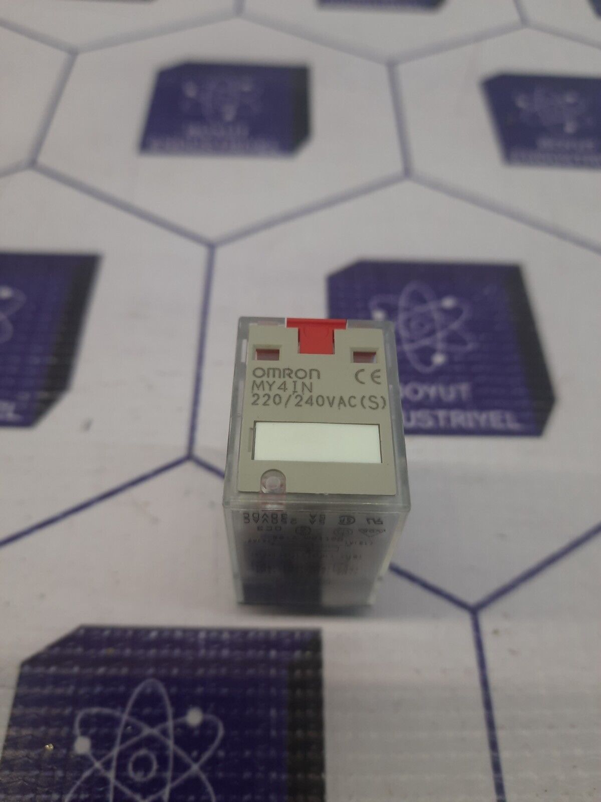 ABB 1SVR 405 613 R1000 RELAY