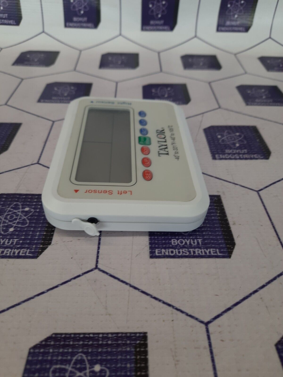 TAYLOR (-40°to 221 °F-40° to 105 °C) RECORDING THERMOMETER WITH DUAL PROBES