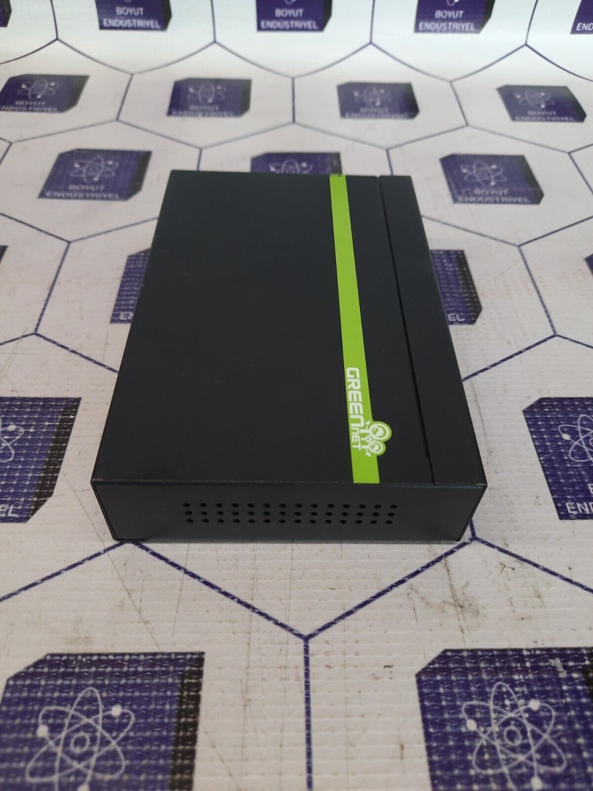TRENDNED TPE-TG44g 8 PORT GIGABIT WITH 4 PORT PoE SWITCH