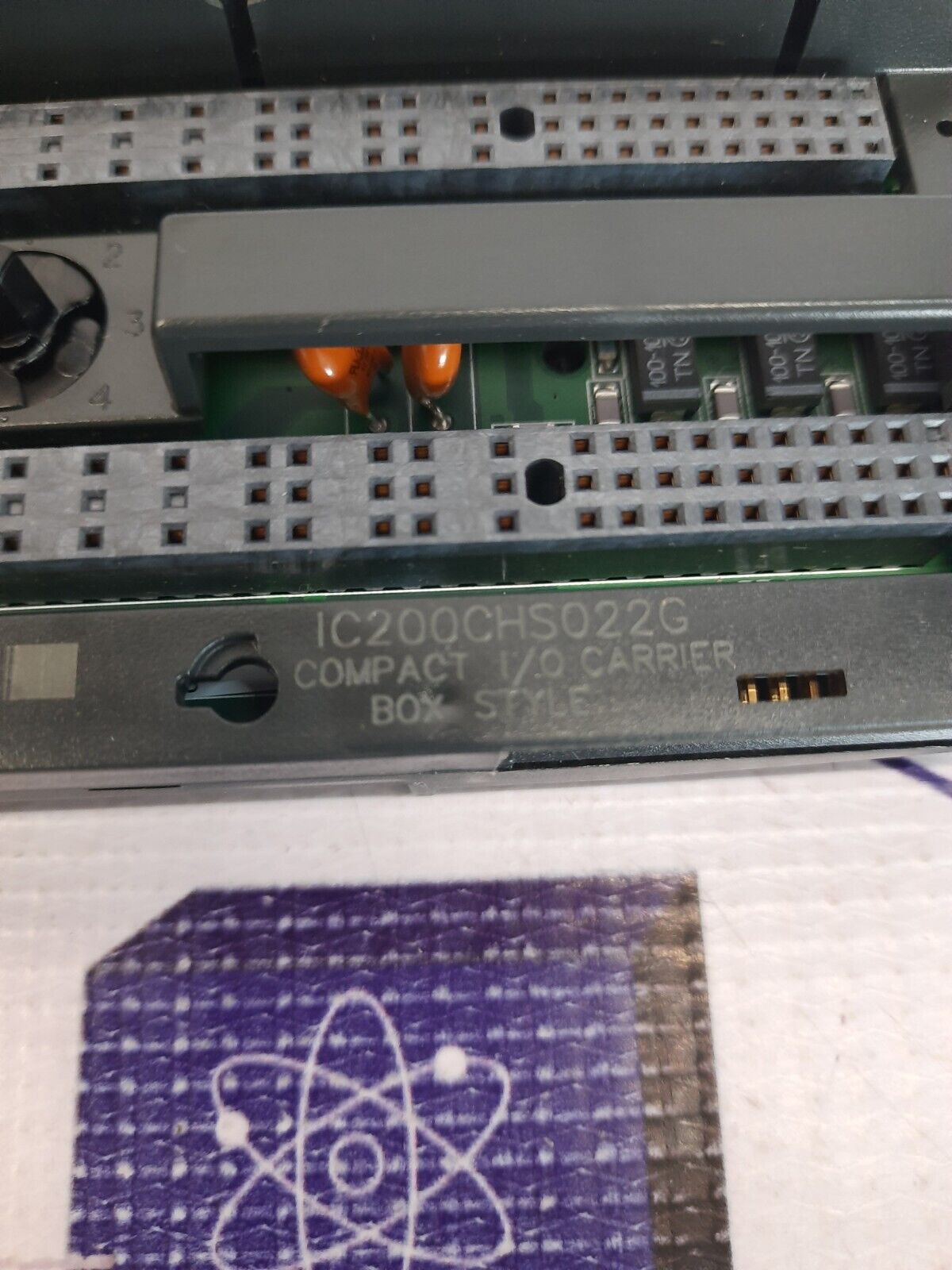 GE FANUC IC200CHS022G COMPACT I/O CARRIER BOX STYLE