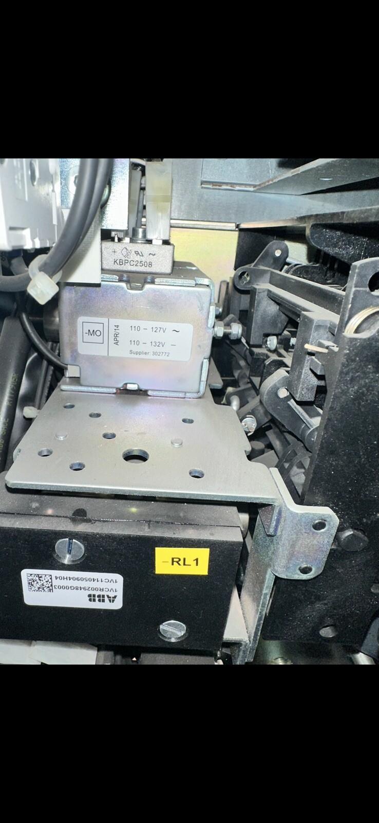 ABB HD4 12.12.32 1vcf347111r0451 SF6 12.16.32 Medium Voltage Gas in Breaker