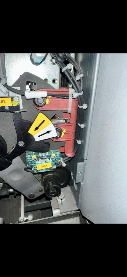 ABB HD4 12.12.32 1vcf347111r0451 SF6 12.16.32 Medium Voltage Gas in Breaker