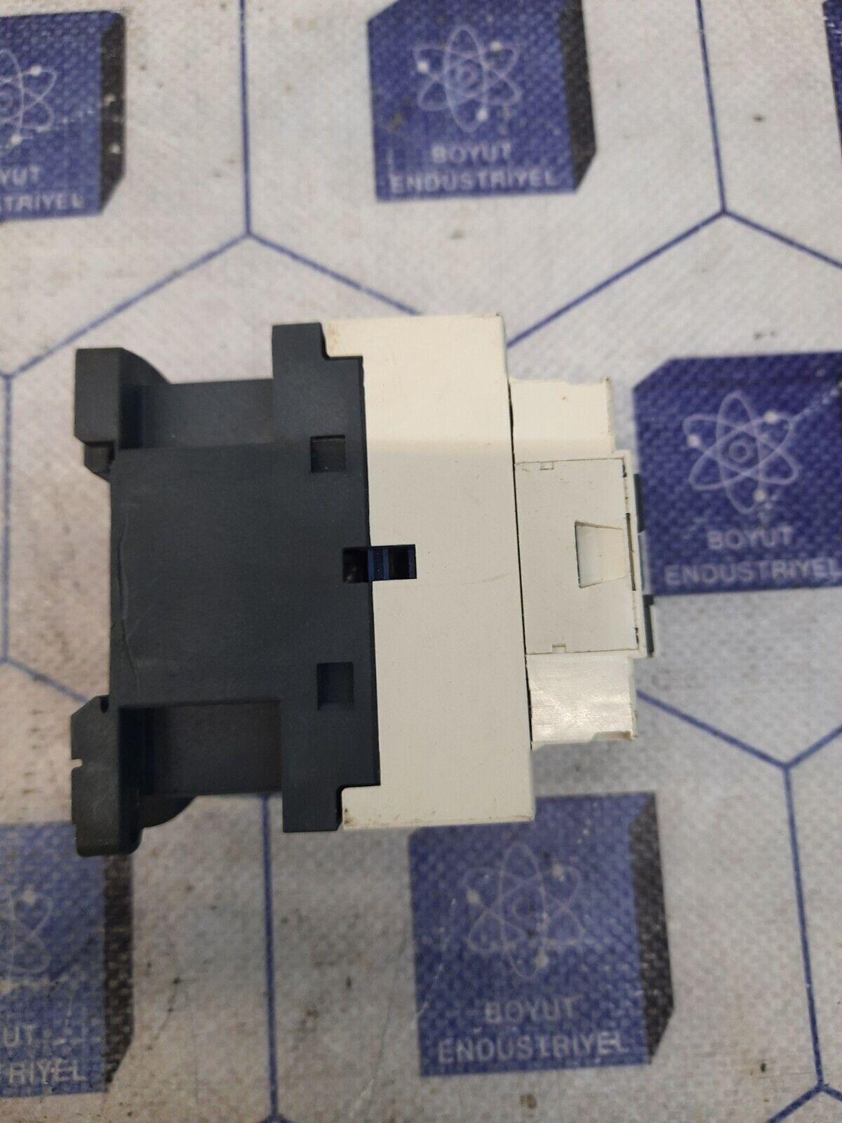 Schneider Electric C8201-5-1 Contactor