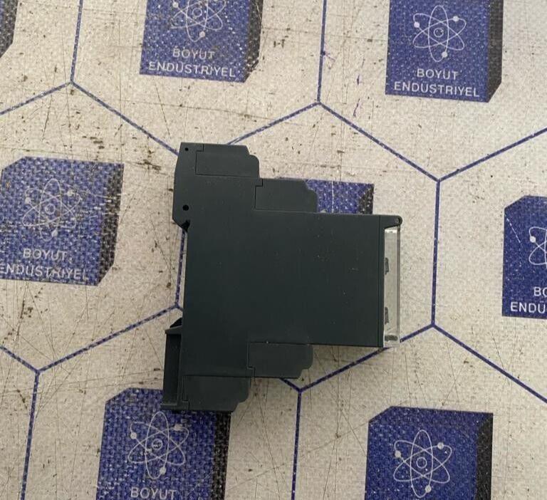 SCHNEIDER ELECTRIC RM22LA32MR Level Control Relay