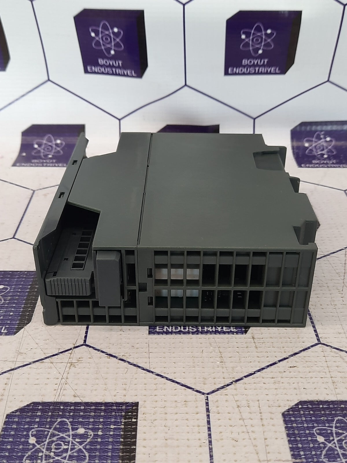 Siemens SIMATIC S7 SM322 6ES7 322-1HH01-0AA0