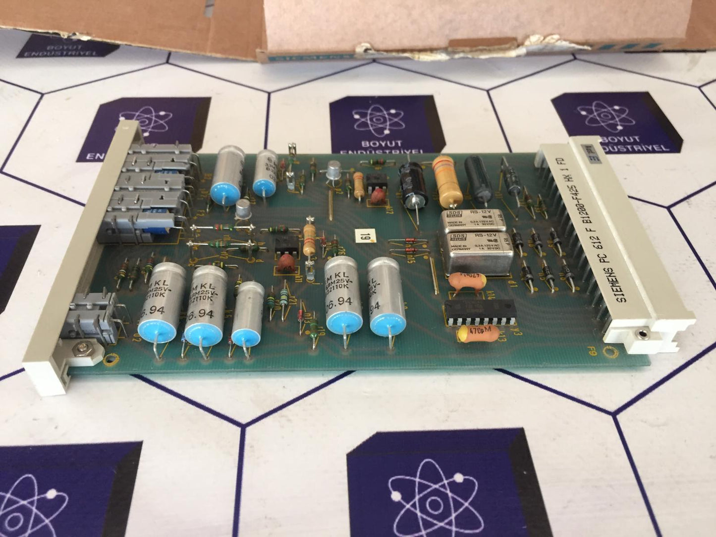 Siemens PC 612 FB-1200-F425 E53151-A1407-L1 PC612 Free Express Shipping