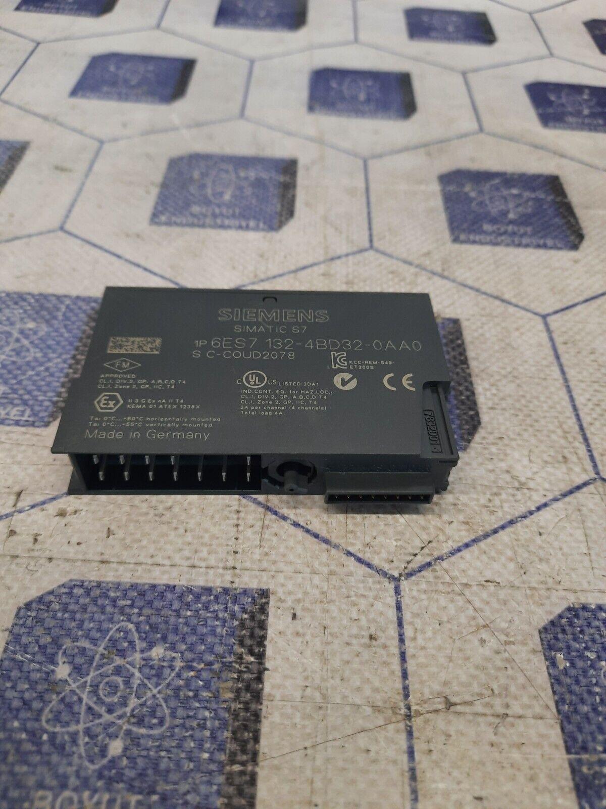 SIEMENS SIMATIC S7 1P 6ES7-132-4BD32-0AA0 OUTPUT MODULE