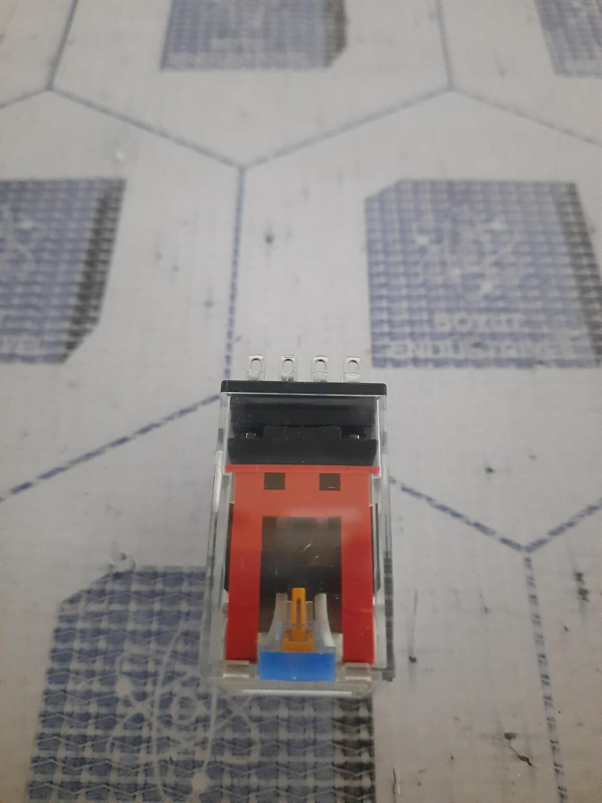 OMRON Contact Relay MY4IN LOT OF 10 PCS