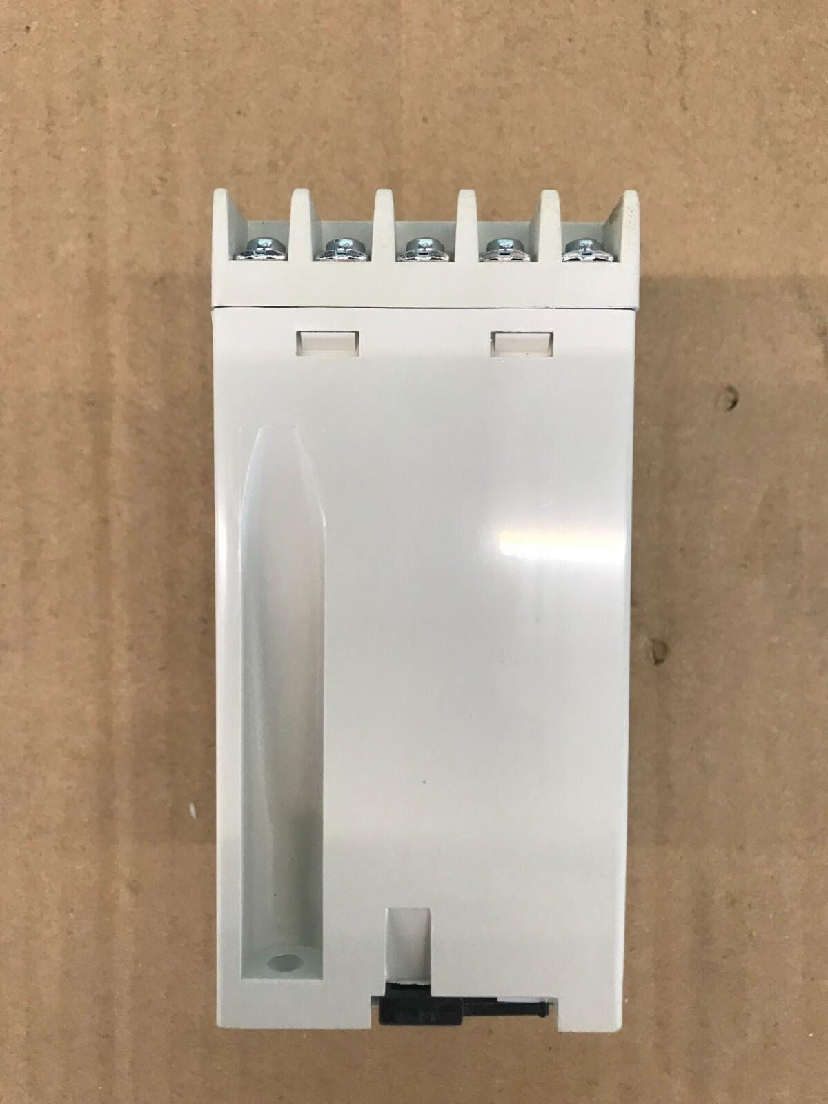 ABB SACE YU DELAY 702209/80-4 DELAY RELAY