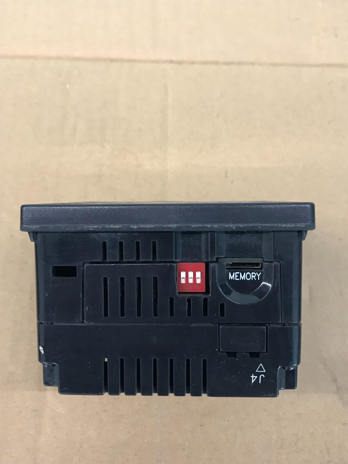 Dispositif de sortie d'entrée XLT HE-XT103BF