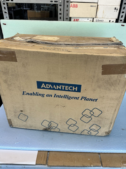 ADVANTECH IPPC-6172A-R1AE INDUSTRIE COMPUTER HMI