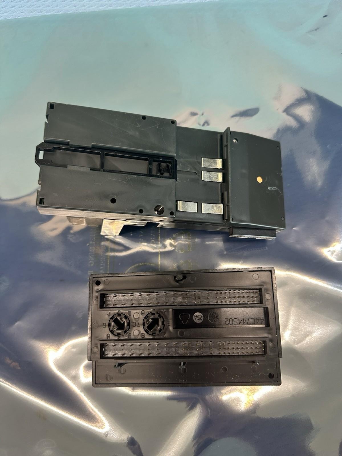 GE FANUC IC200MDL650F IC200CHS022J PLC MODULE Fast Shipping