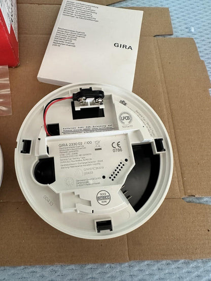 GIRA 2330 02 RILEVATORE ALLARME FUMO Spedizione veloce