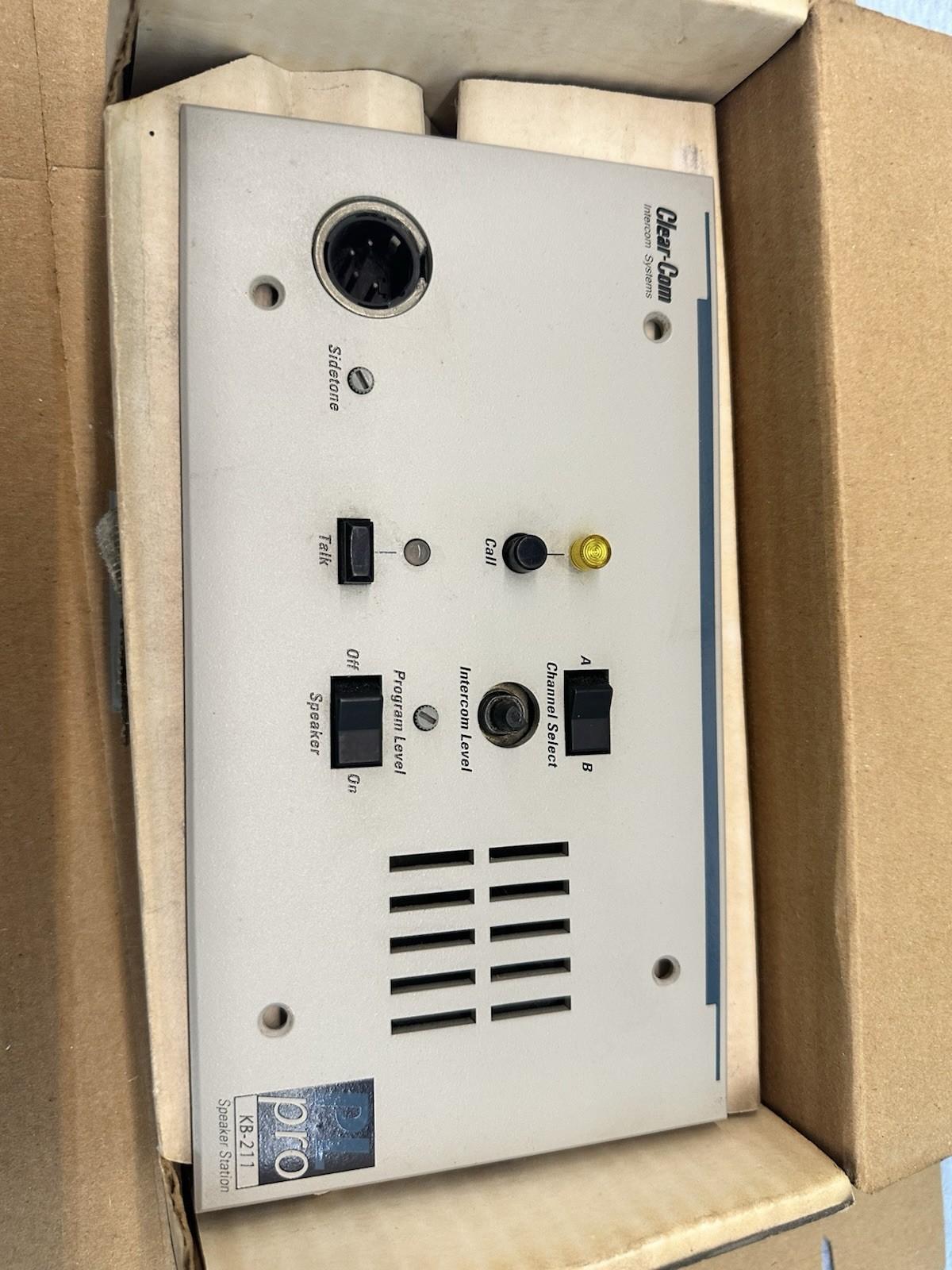 Systèmes d'interphone Clear-Com KB-211