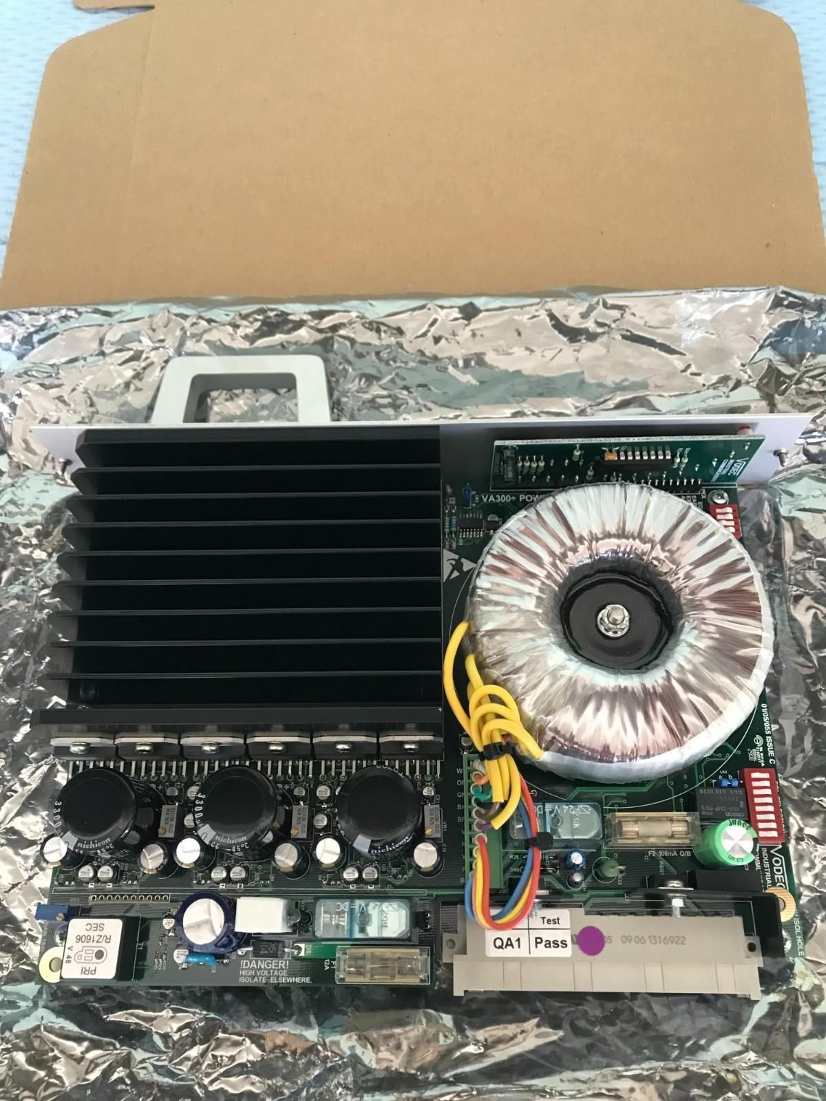 VODEC VA300+ AMPLIFIER TYPE AT131 Fast Shipping