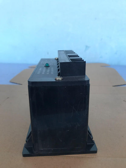 ALLEN BRADLEY 813S-VON SERIE B LÍNEA MONITOR DE VOLTAJE RELÉ ENVÍO RÁPIDO
