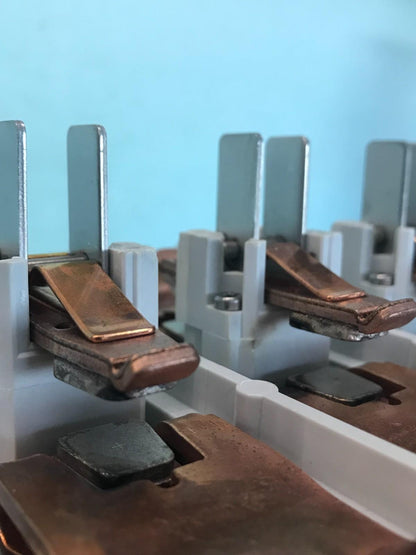 ALLEN BRADLEY 100-D250 MAGNETSCHÜTZ Schneller Versand