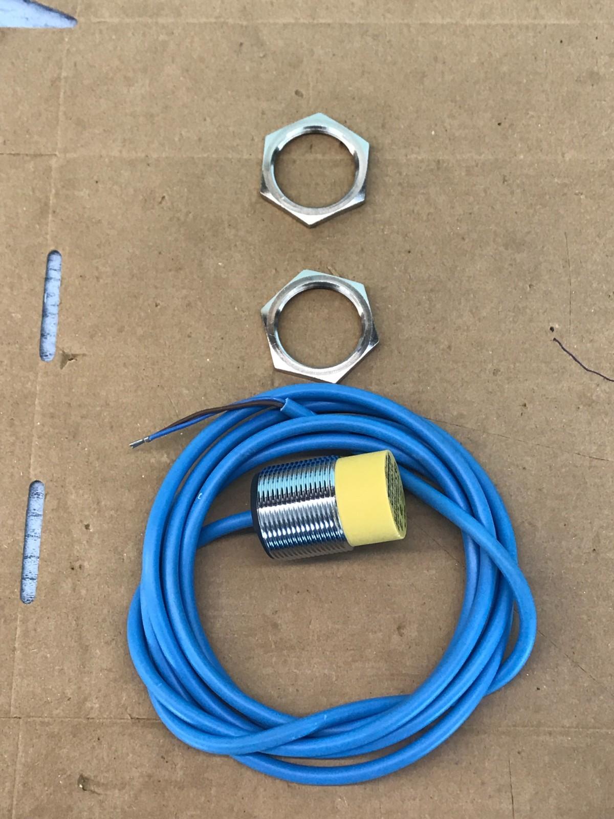 Sensor inductivo TURCK Ni15-G30-Y1 NI15-G30-Y1 envío rápido