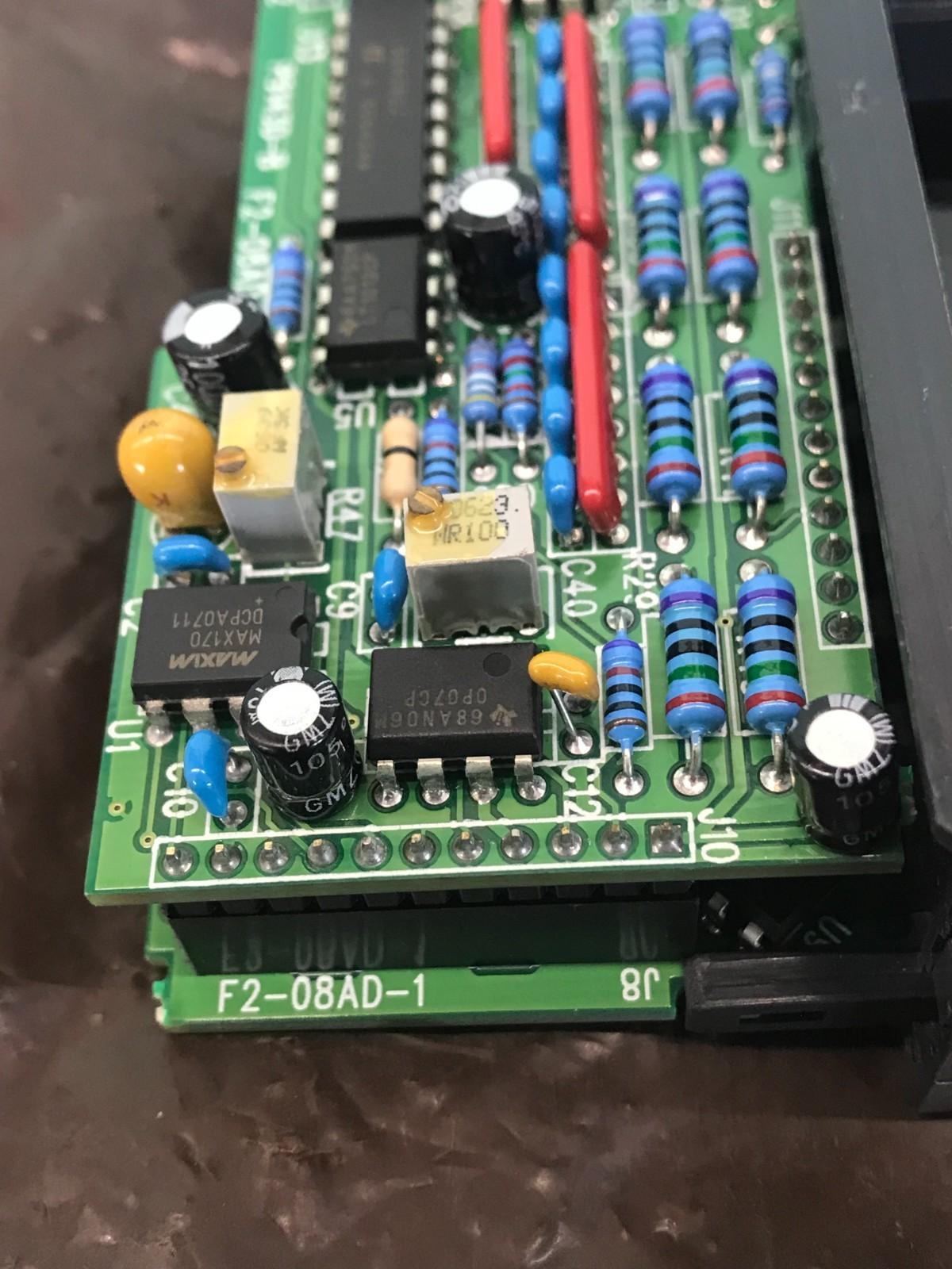 FACTS ENGINEERING F2-08AD-1 MODULO INGRESSO ANALOGICO 4-20MA 94V-0 80MA Spedi...