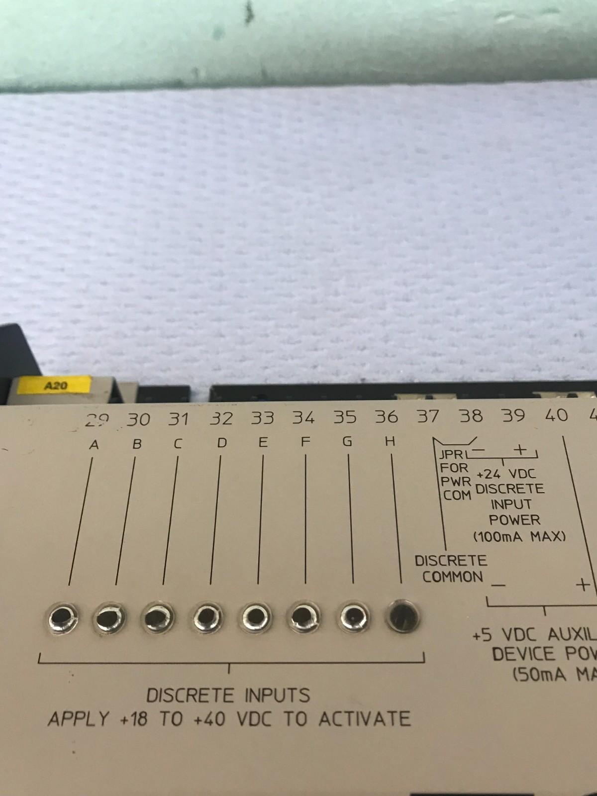 Woodward 723 Plus Digital Control 8280-5010 per Wartsila 12V32 LN spedizione ...