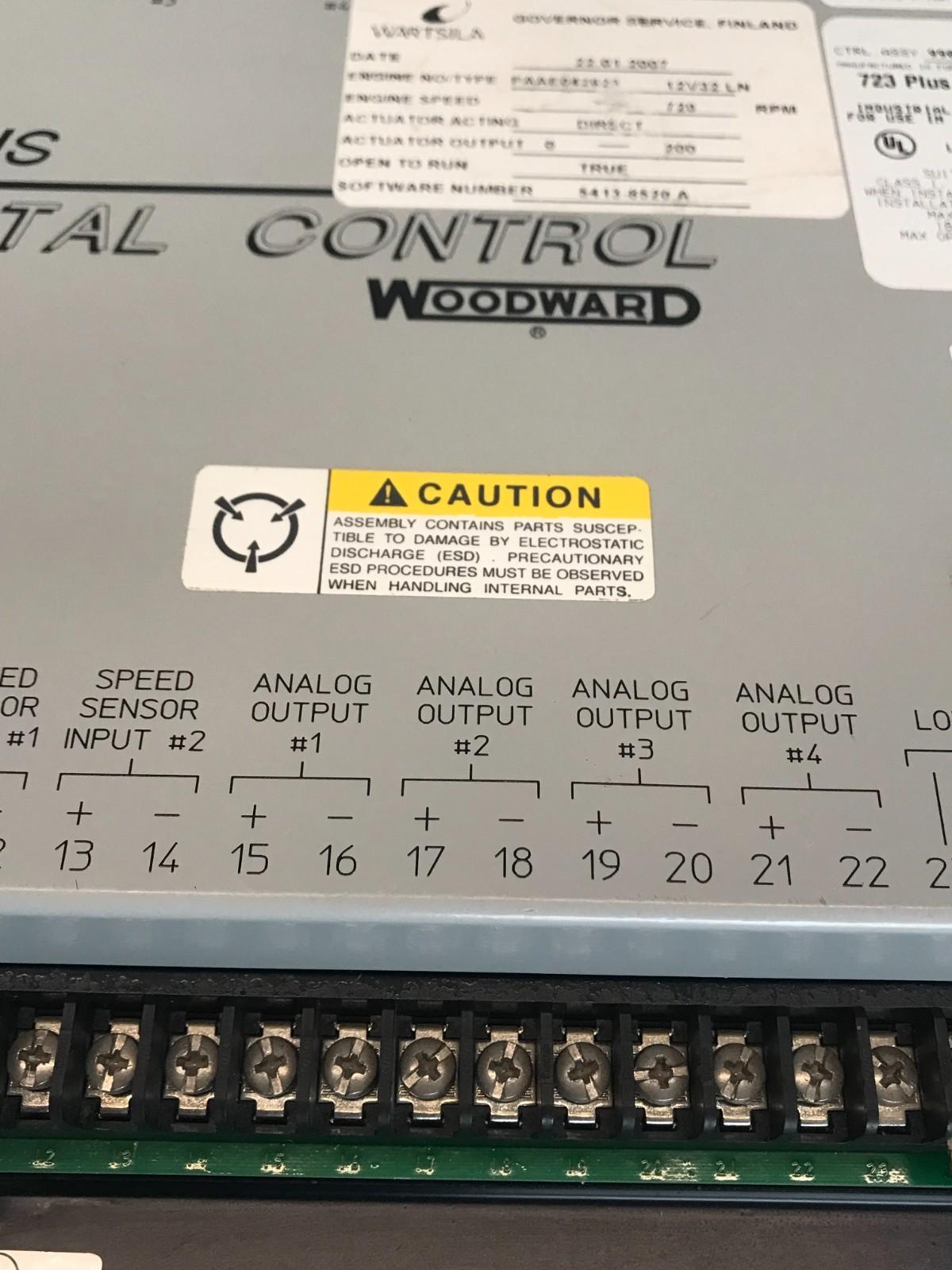 Woodward 723 Plus Digital Control 8280-5010 per Wartsila 12V32 LN spedizione ...