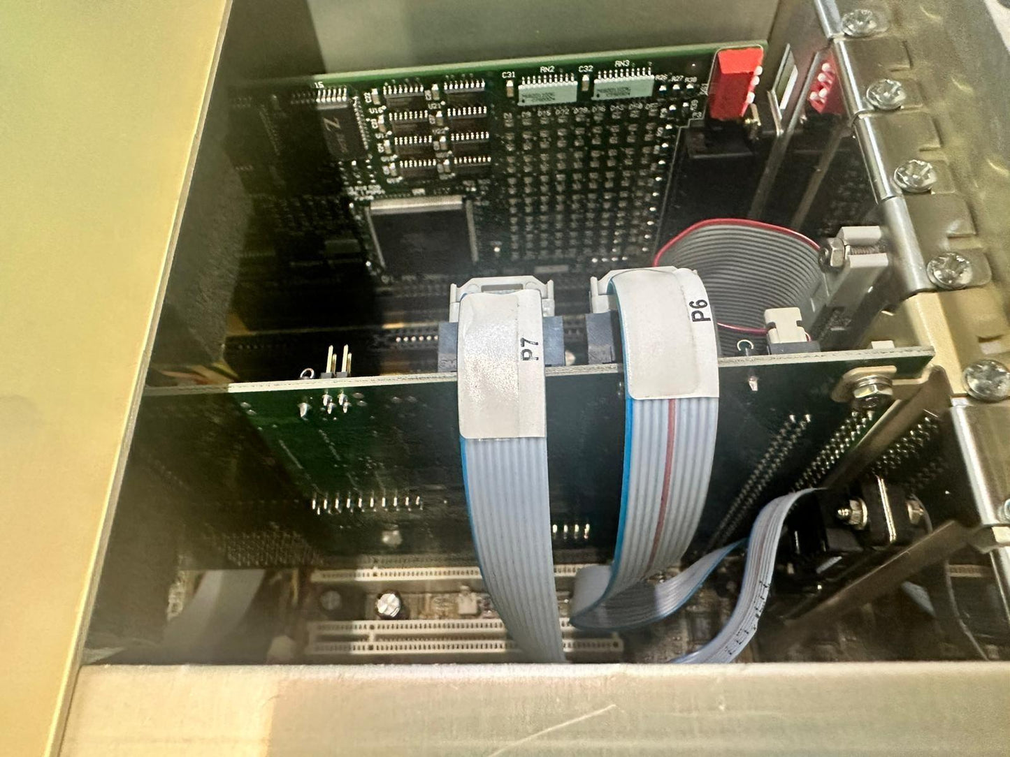 ORDINATEUR ÉMETTEUR-RÉCEPTEUR SIMRAD HTC-10 HIPAP POUR SYSTÈME KONGSBERG HIPAP