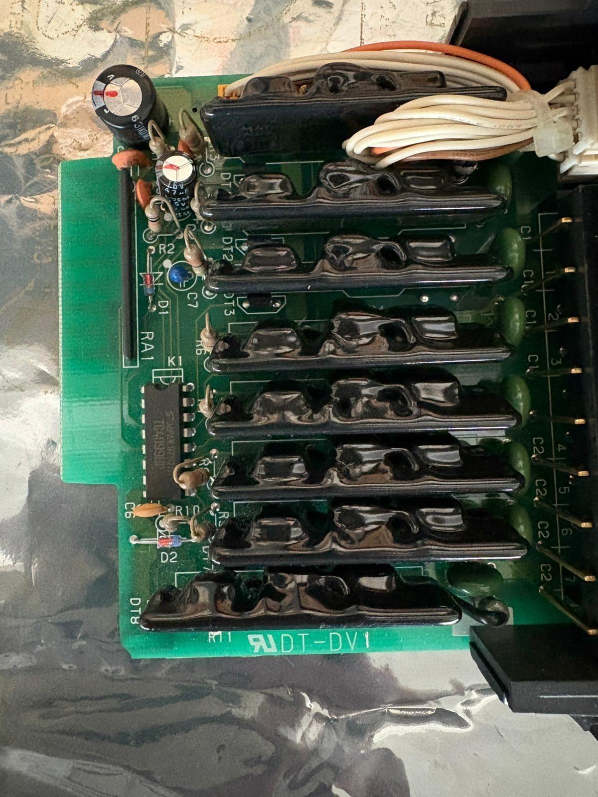 Modulo di uscita D3-08TA-1 Automation Direct 120-240VAC DL305 DirectLOGIC...