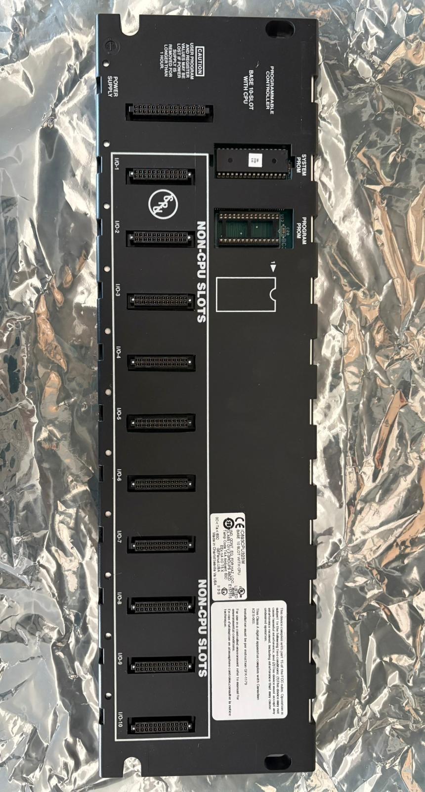 GE FANUC IC693CPU323 BASE 10 SLOT IC693CPU323W originale spedizione veloce