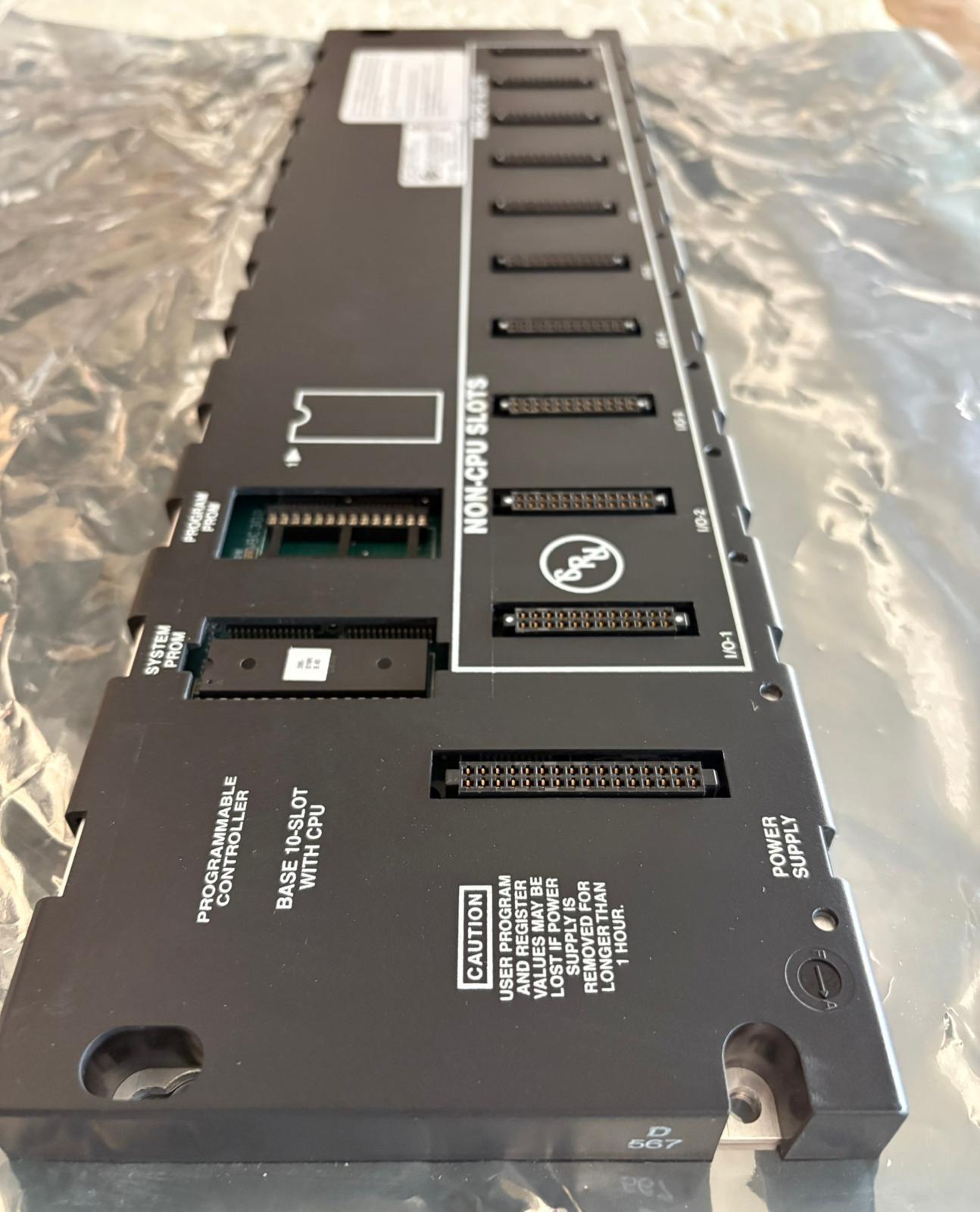 GE FANUC IC693CPU323 BASE 10 SLOT IC693CPU323W originale spedizione veloce