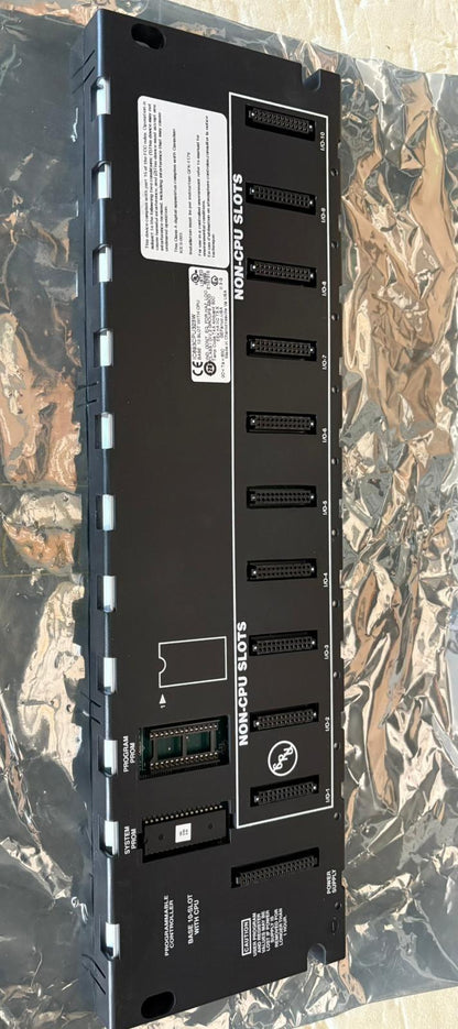 GE FANUC IC693CPU323 BASE 10 SLOT IC693CPU323W originale spedizione veloce