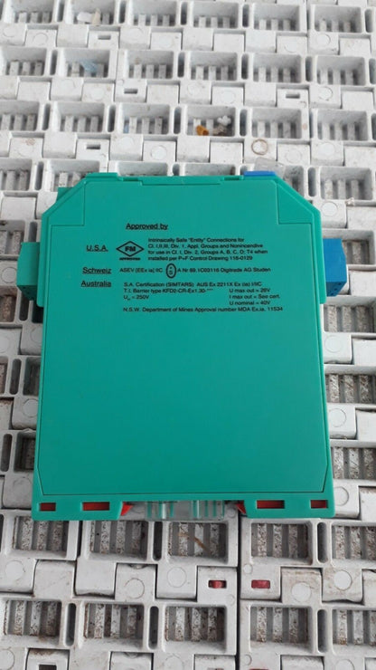 PEPPERL + FUCHS KFD2-CR-Ex1.30-300 TRANSFORMER ISOLATED REPEATER