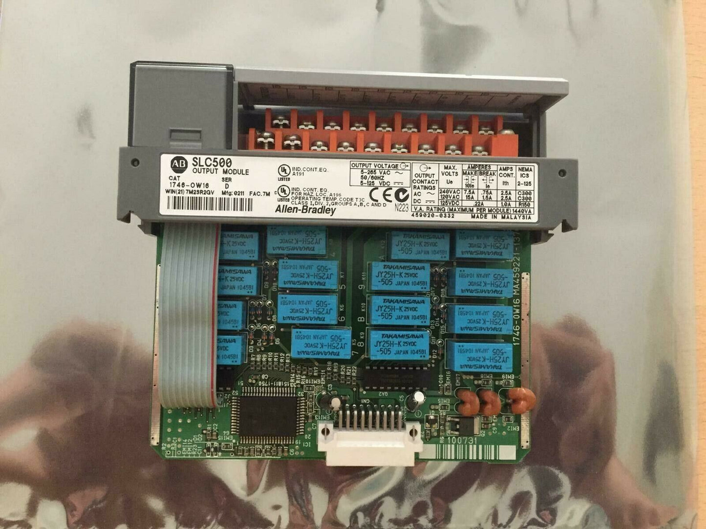 Allen Bradley 1746-ow16 Ser D Output Module Slc500