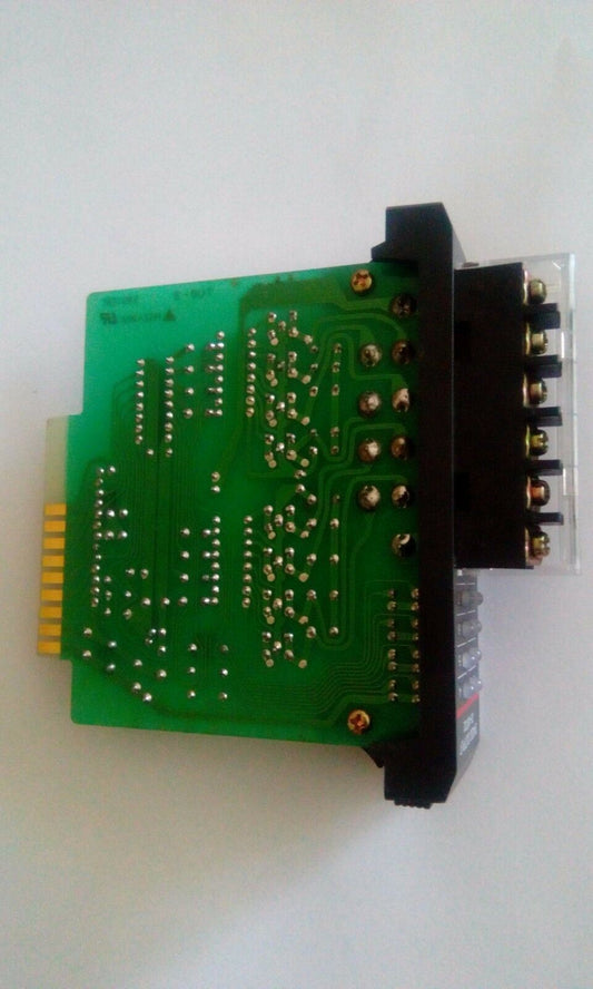 DIRECT LOGIC 305 KOYO D3-08TD2 D308TD2 OUTPUT MODULE