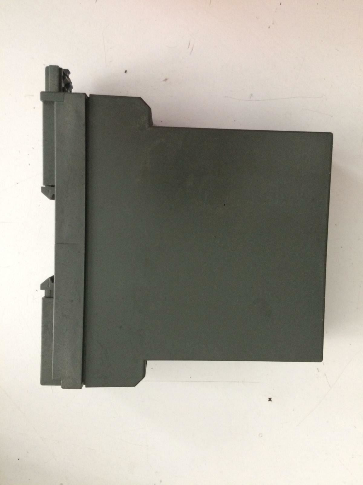 Camille BauerAG CH-5610 Wohlen Swıtzerland Sineax U1100