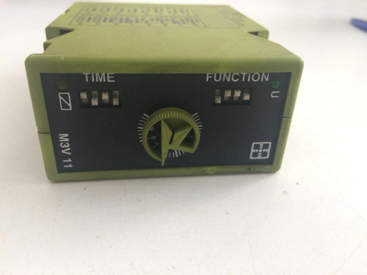 TELE SN3 110V Time Delay Relay