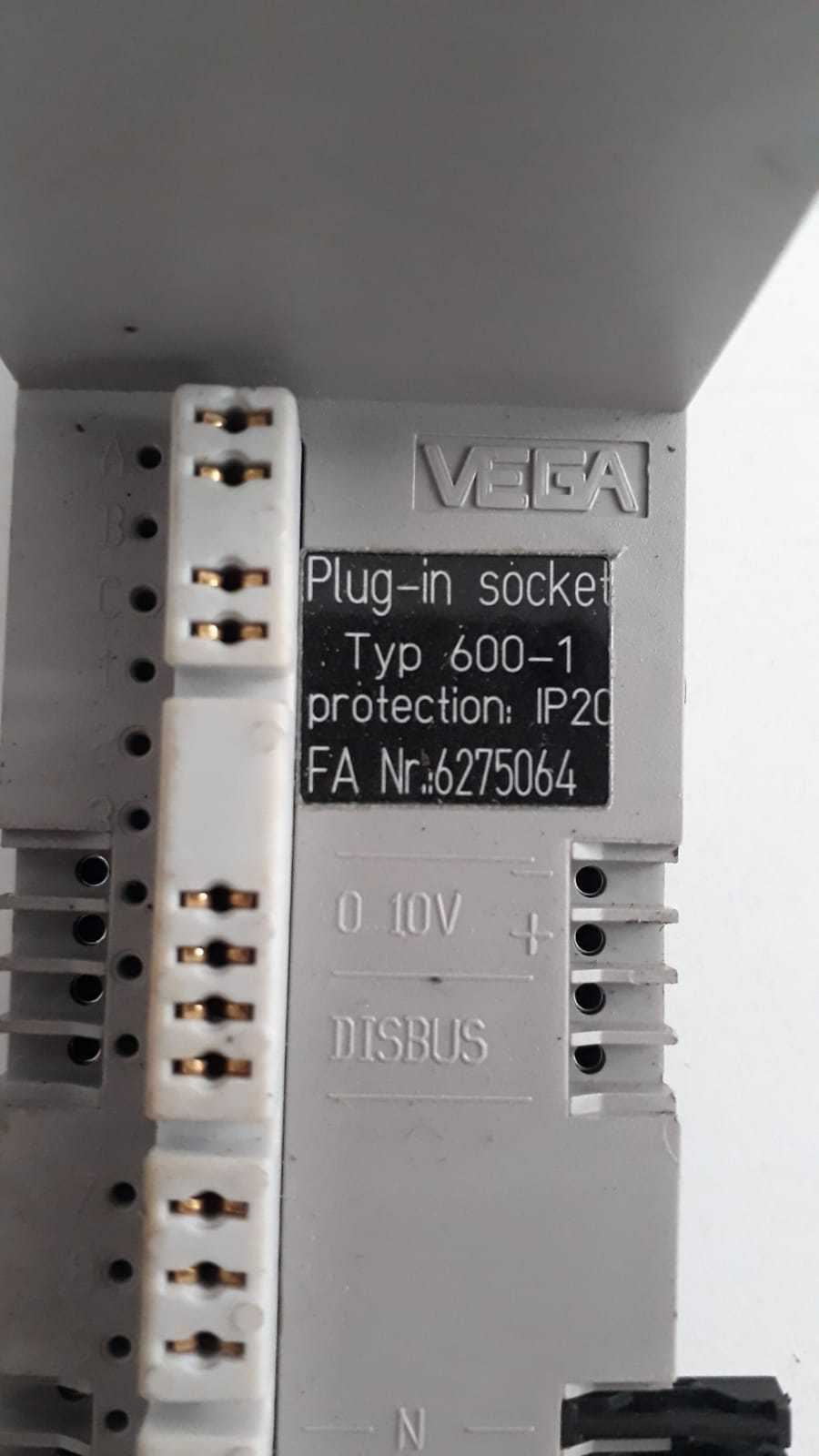 Vega Plugin Socket 600-1