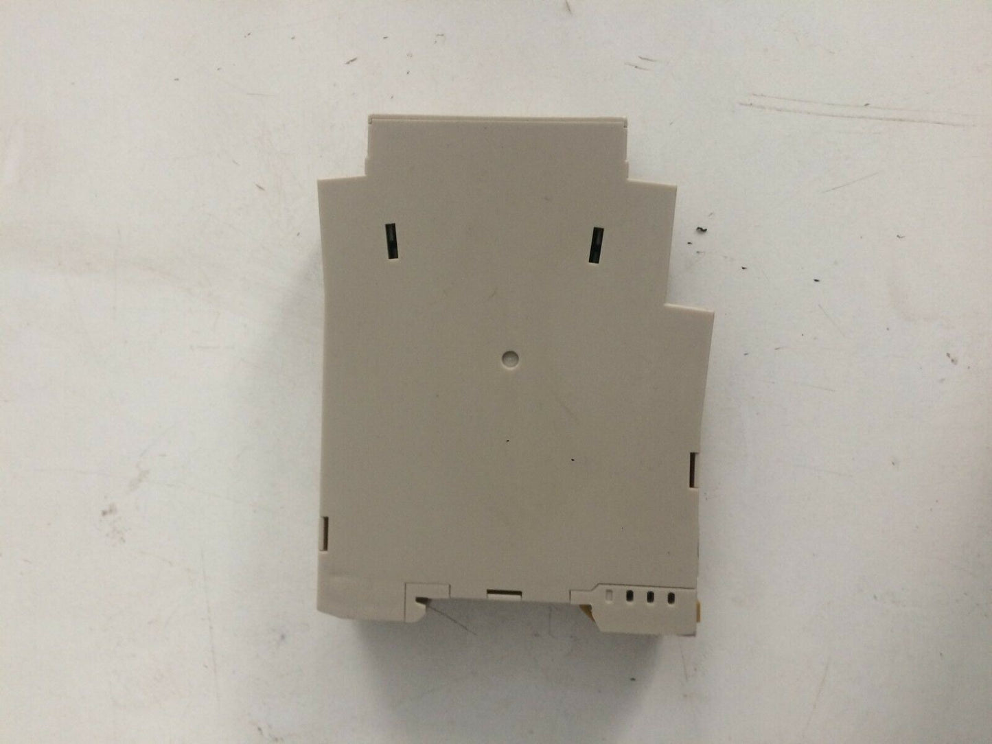 Omron H3DE-G 24-230 V Source Timer Relay