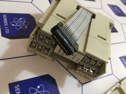 Mitsubishi PLC expansion module FX0N-8EYR-ES / UL