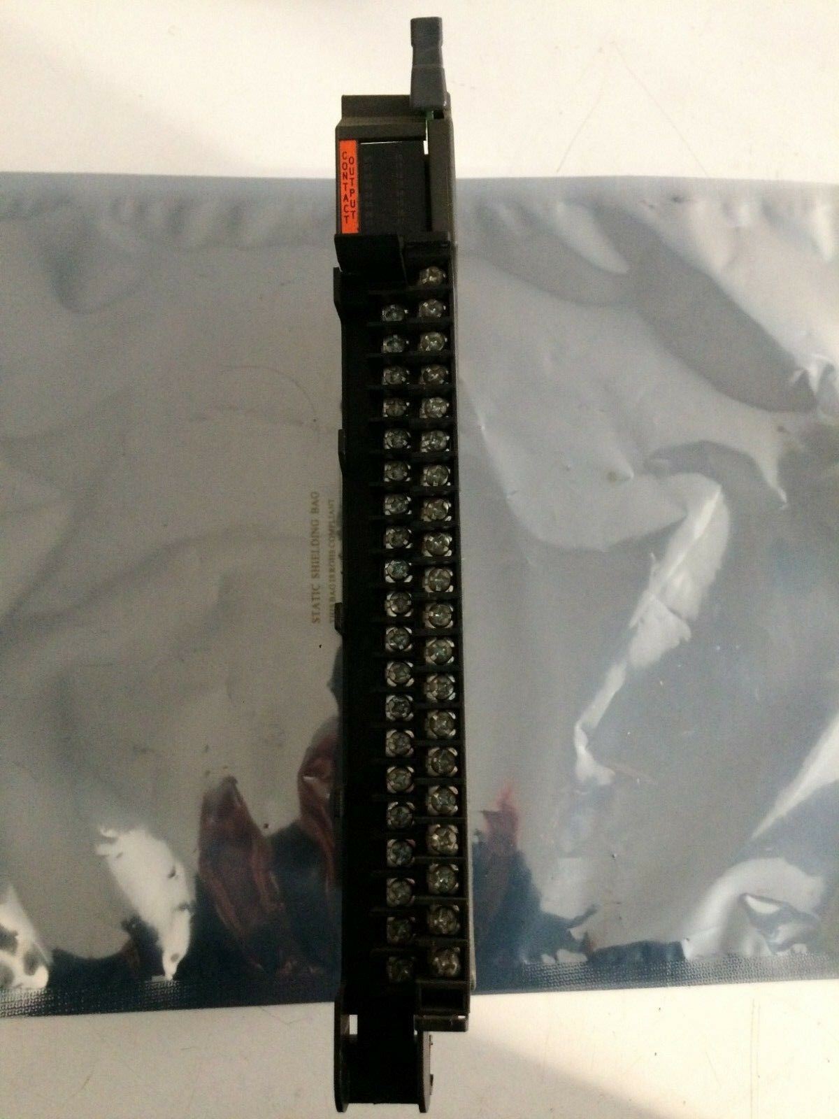 Allen Bradley 1771-OW16/B Rev F02