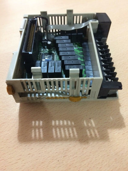 Omron CQM1-OC222 Output Module