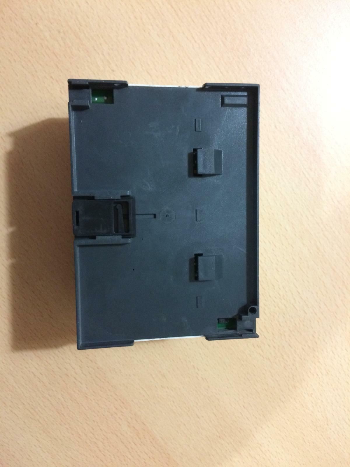 Omron CQM1-OC222 Output Module