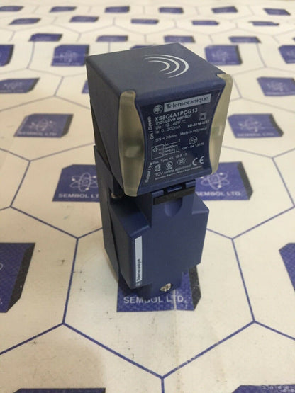 Telemecanique Sensors By Schneider Electric XS8C4A1PCG13 Rectngulr Proxmity