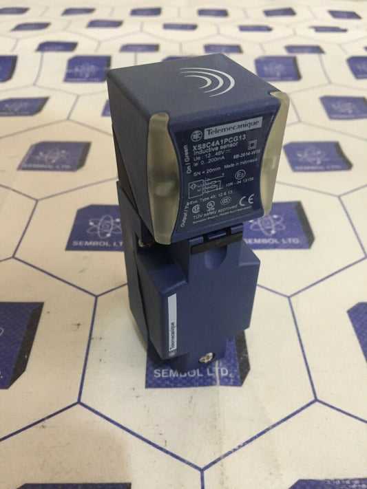 Telemecanique Sensors By Schneider Electric XS8C4A1PCG13 Rectngulr Proxmity
