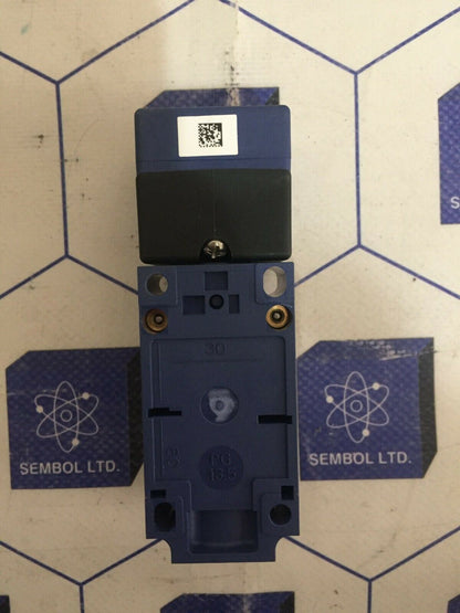 Telemecanique Sensors By Schneider Electric XS8C4A1PCG13 Rectngulr Proxmity
